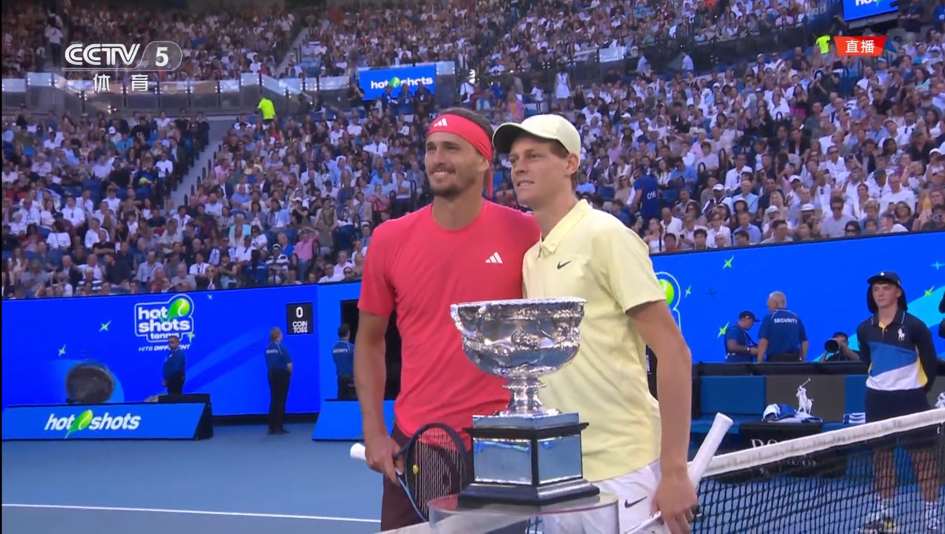 焦点大战:网球上演巅峰碰撞的简单介绍 焦点大战:网球上演巅峰碰撞的简单介绍