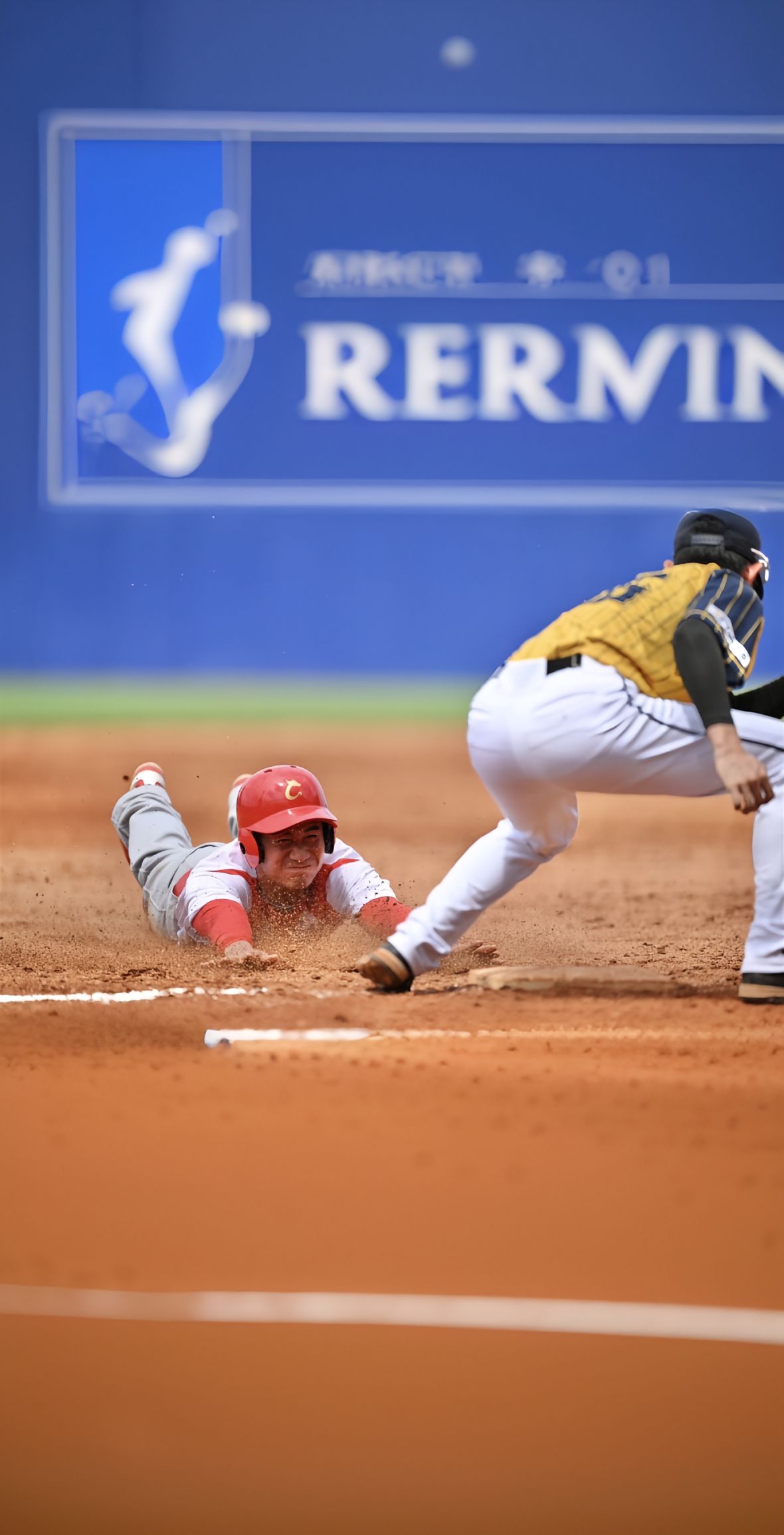 棒球球员突破自我，表现堪称完美的简单介绍