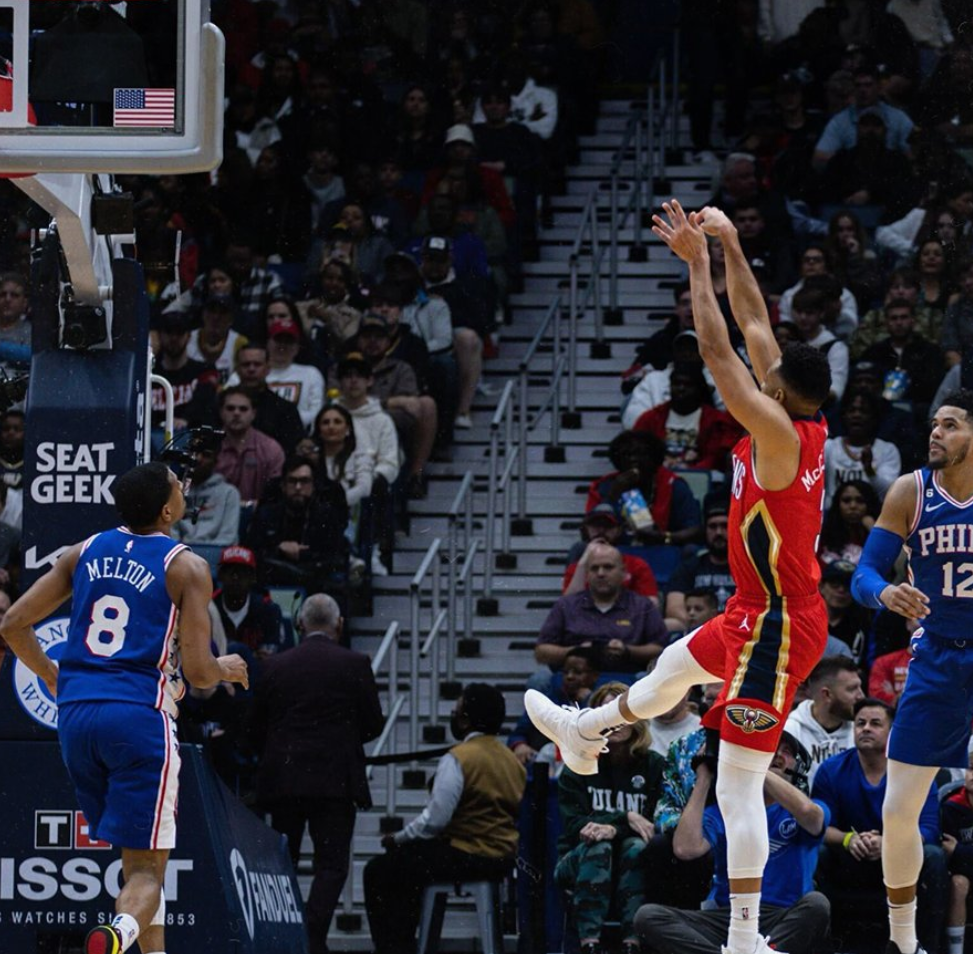 北京队完胜爵士，锡安带队取胜