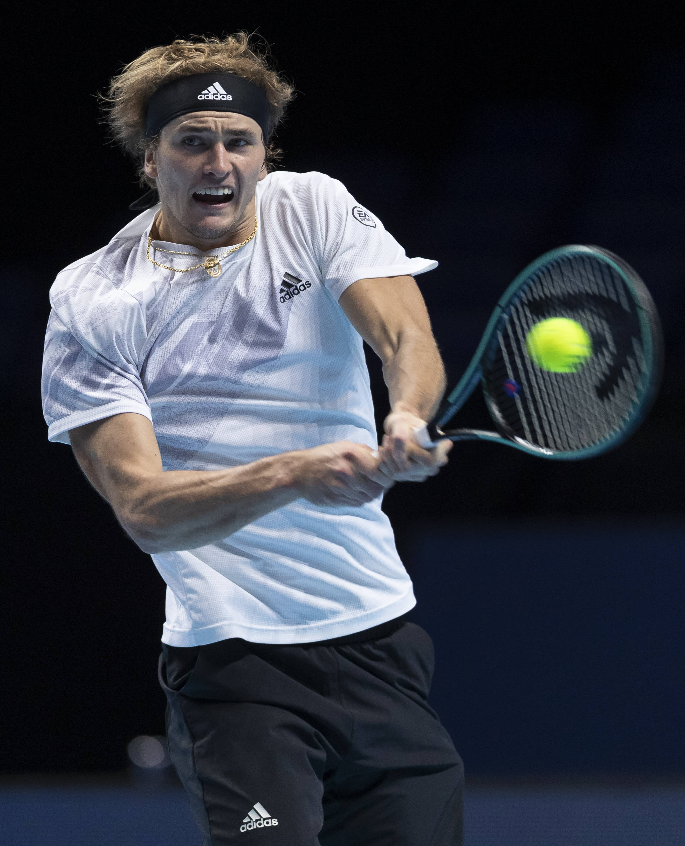 ATP总决赛翻盘戴维斯杯，兹维列夫高光表现