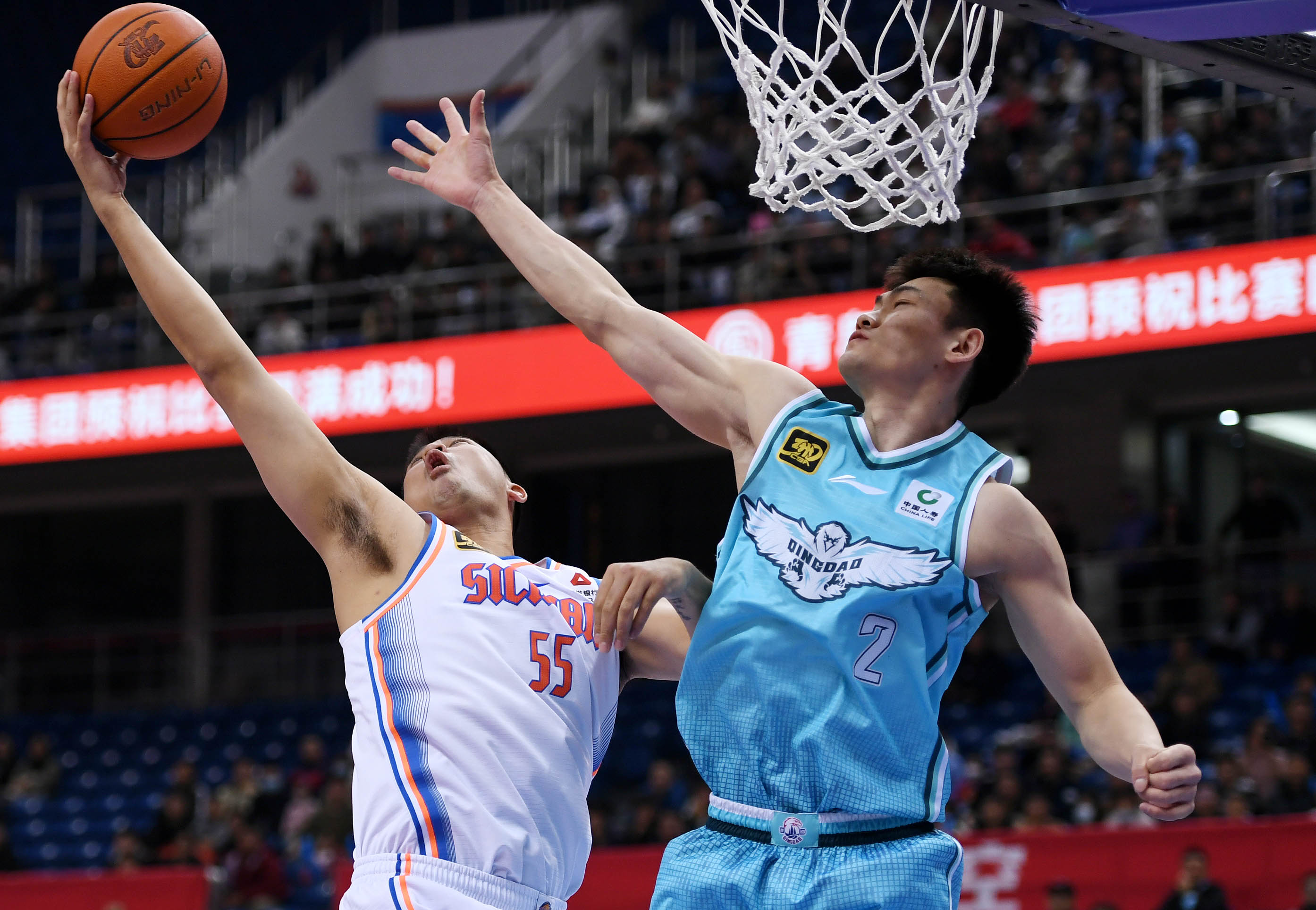 四川队鏖战篮网，东契奇关键制胜