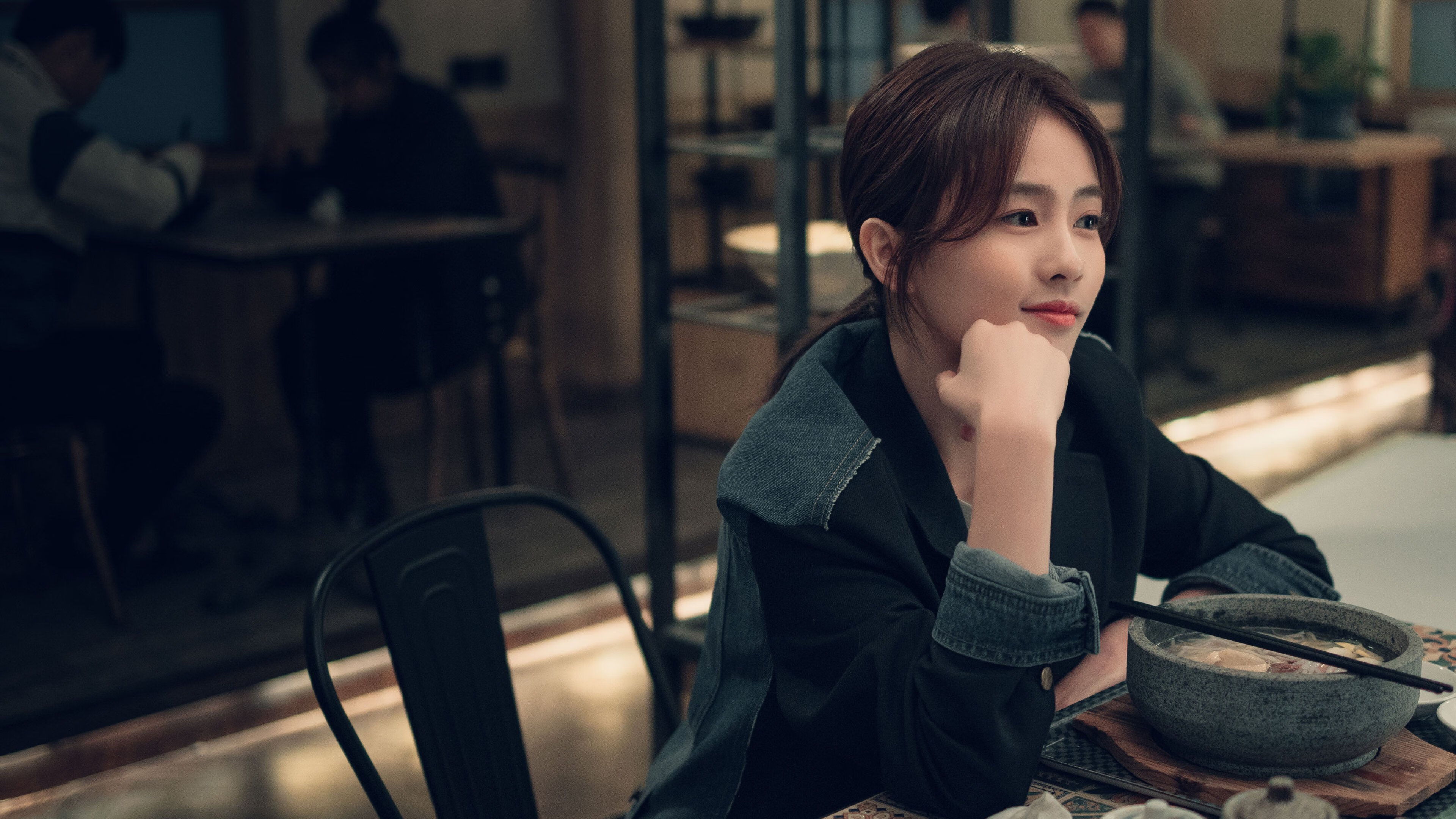 生死战,公牛三叉戟轰垮独行侠,东契奇空砍40+难救主