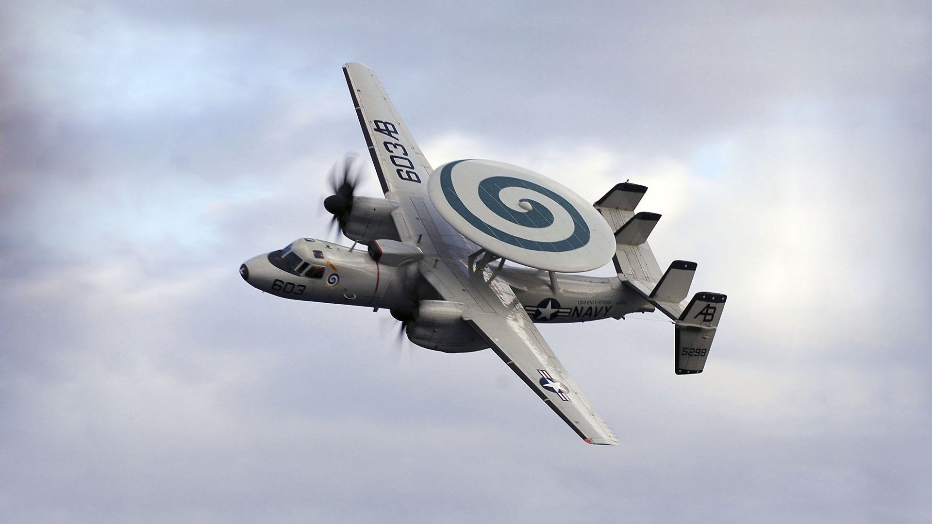 开云sport-欧冠半决赛之夜，哈利·凯恩，那无声的重量与爆发的锋刃